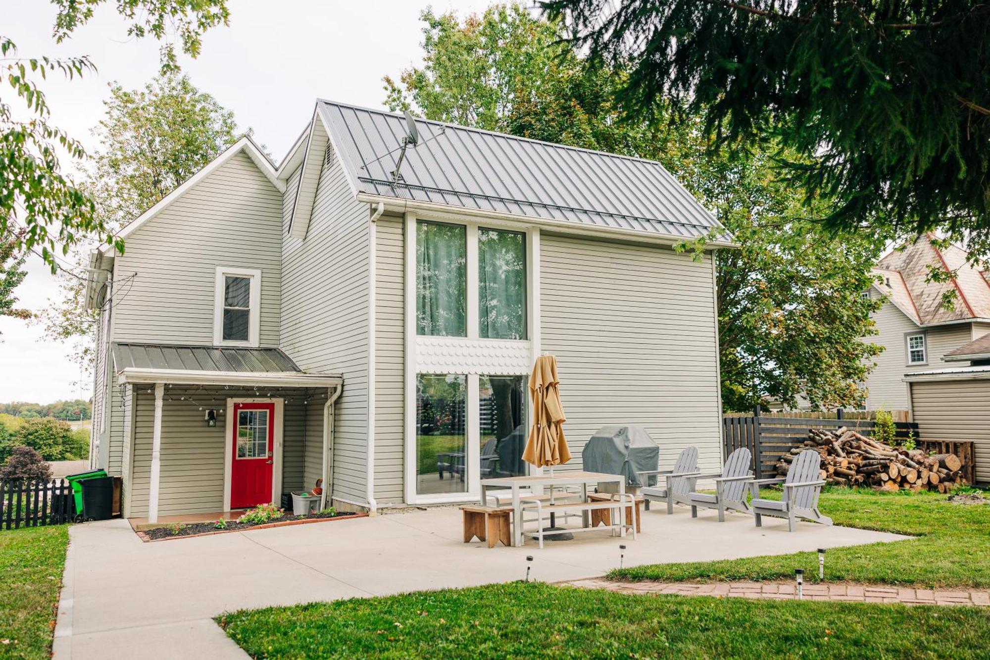 Villa Downtown Escape Great For Large Families & Groups Sugarcreek Exterior foto